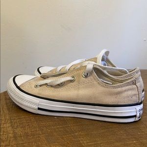 Kids converse